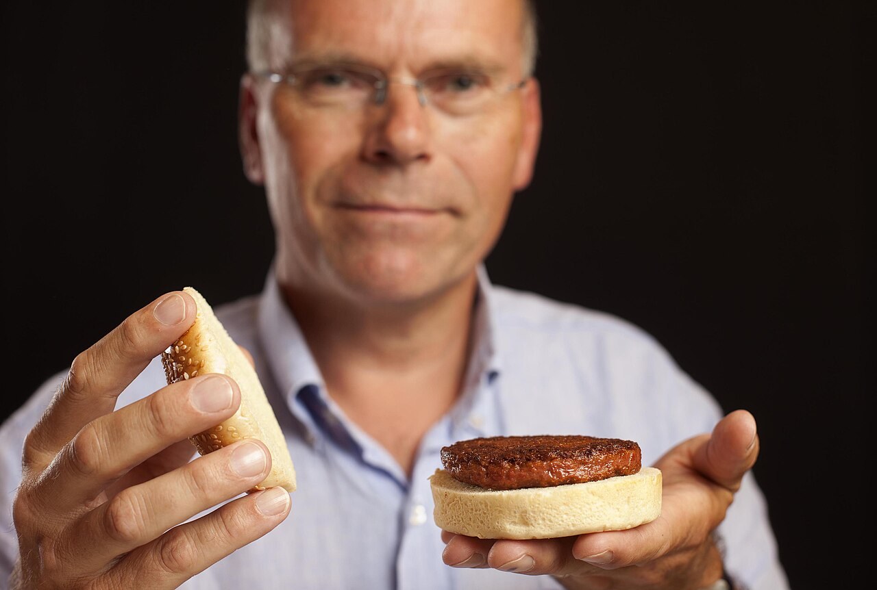 The First Lab-Grown Burger Is Cooked and Eaten