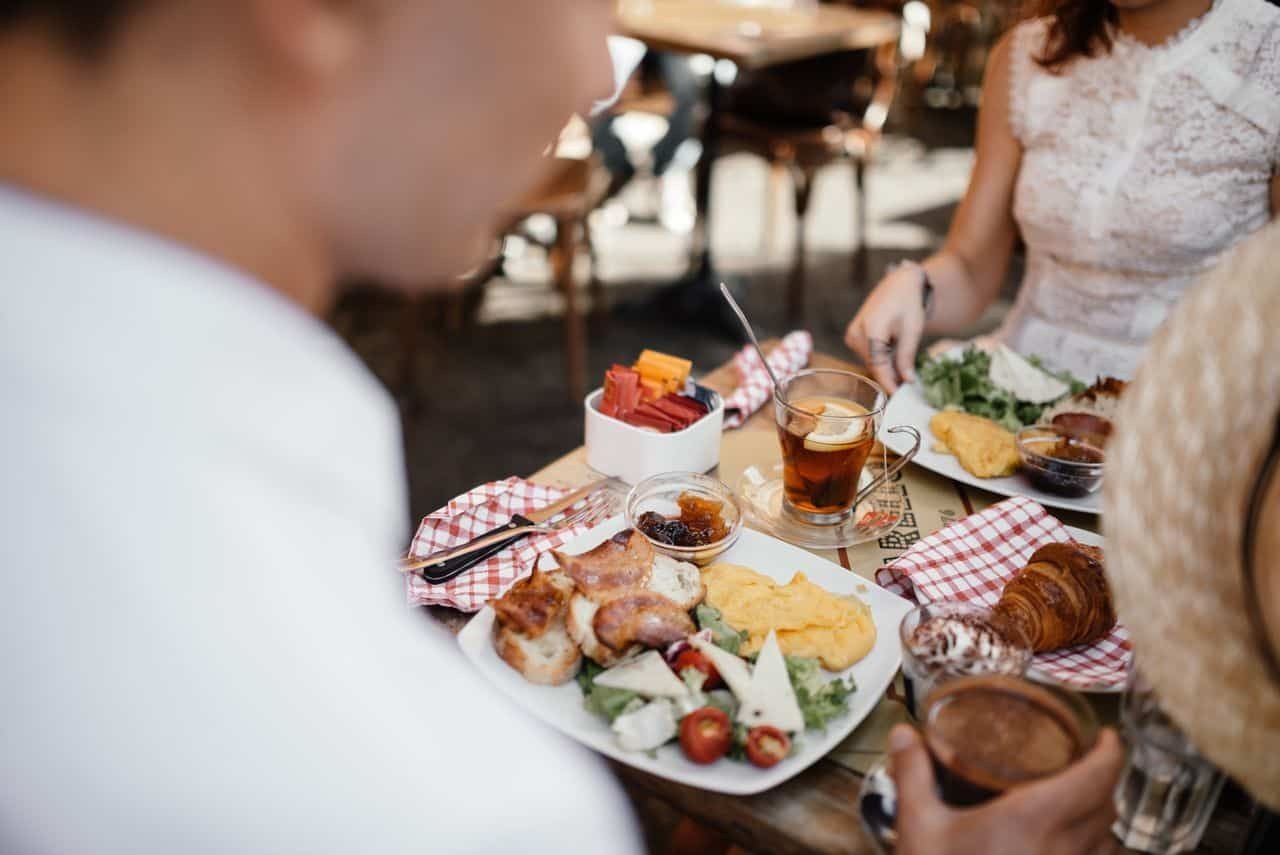 GFI 2025 US plant-based foodservice report