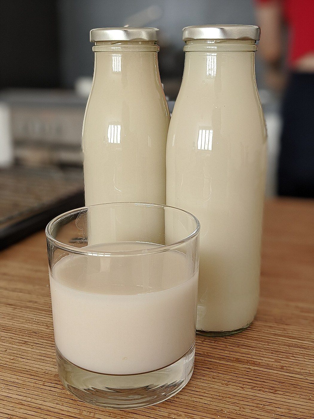 Plant-based milk up 16% in US foodservice; proteins fell 7% for the third straight year