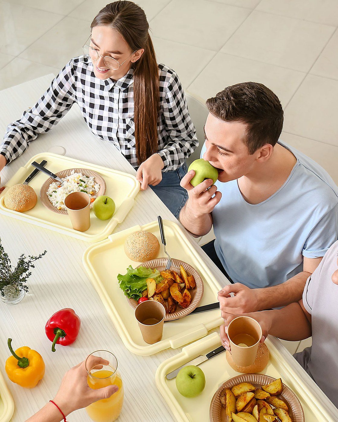 Lima Court Rules University Must Serve Vegan Meals